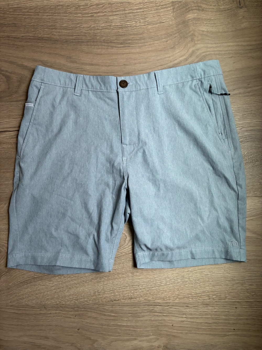 7 Diamonds Everest Performance Short 8” Light Blue Men’s 34 Lightweight Pockets